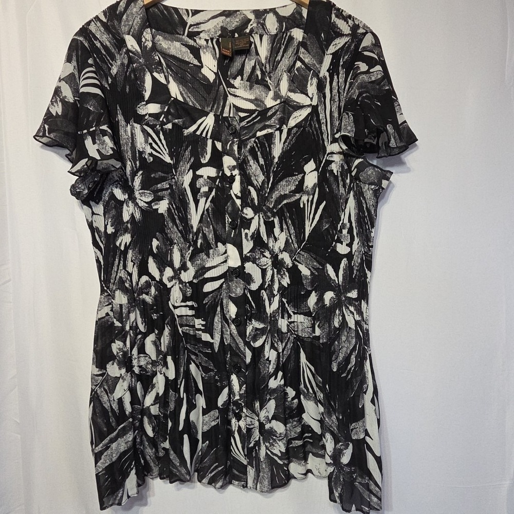 Sere  Nade  Woman 2X Sheer Black‎ Ivory Abstract Floral Button Front Blouse Top